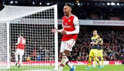  阿森纳防线现漏洞，廷贝尔伤退雪上加霜  