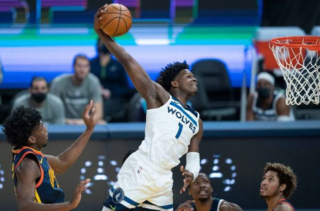  爱德华兹破纪录新秀赛季即巅峰  